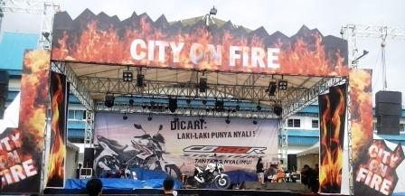 Gambar Honda CB150R Streetfire dalam Foto Launching